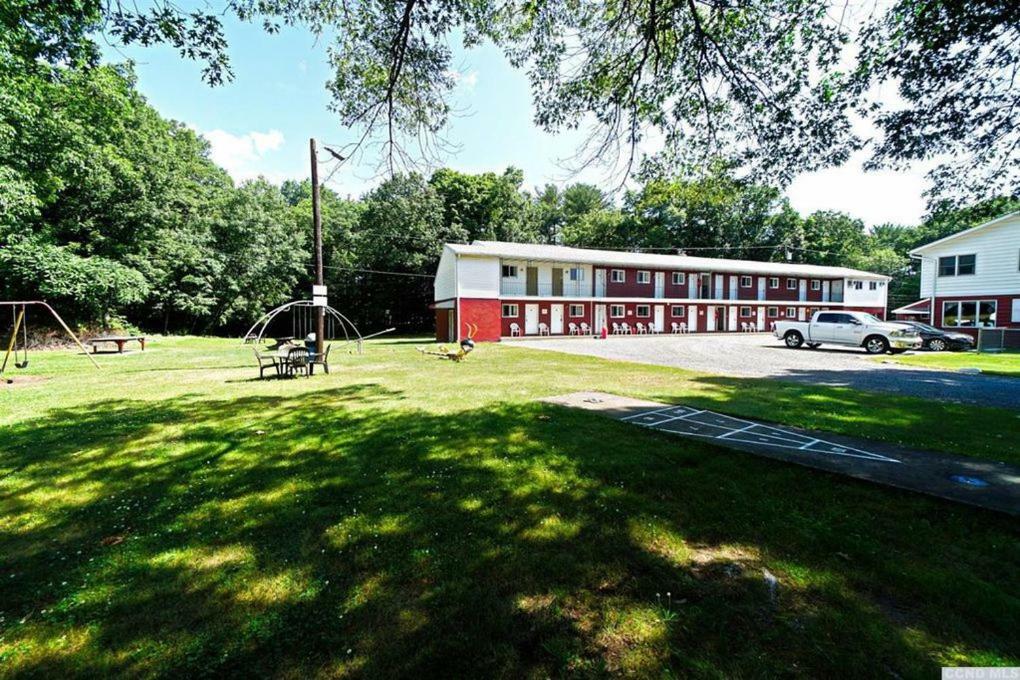 Red Ranch Inn Catskill Extérieur photo